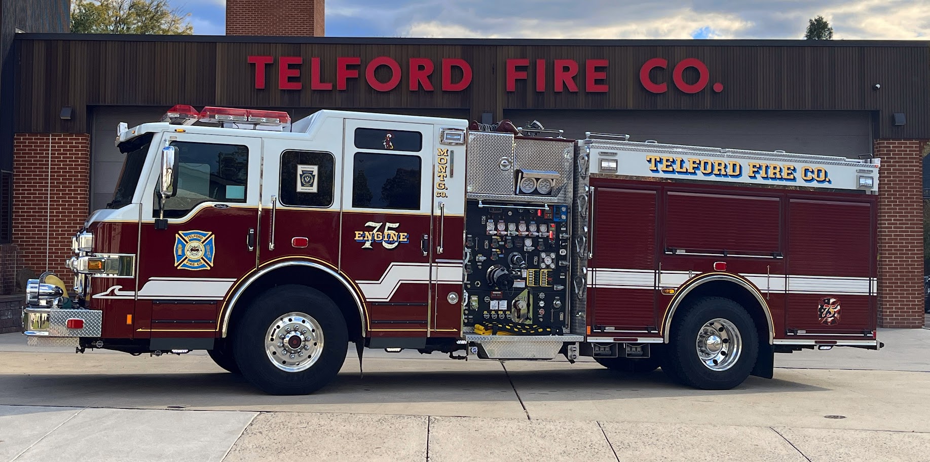 Lift Grand その他 Fire Department Fire Ledge Grand - Apparatus Retired Engine その他